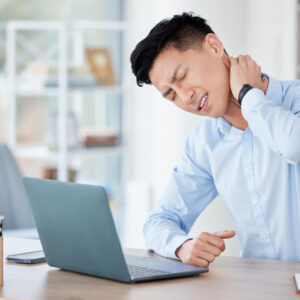 肩頸僵硬怎麼辦？3個物理治療師的改善建議